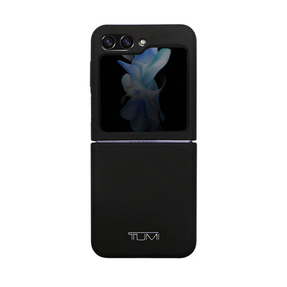 Galaxy Z Flip 5 Kılıf TUMI Liquid Silikon Metal Logo Dizayn Orjinal Lisanslı Kılıf