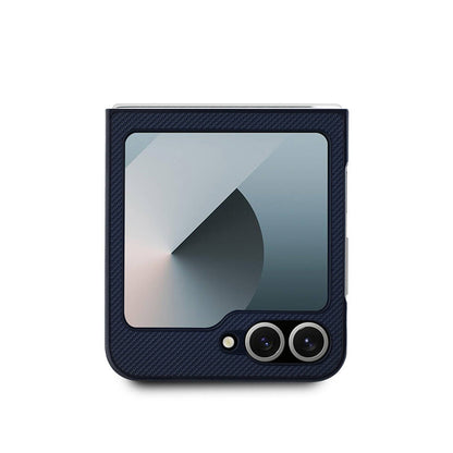 Galaxy Z Flip 6 Kılıf Lacoste Orjinal Lisanslı M-safe Şarj Özellikli Pike Desenli Arka Yüzey İkonik Timsah Dokuma Logolu Kılıf