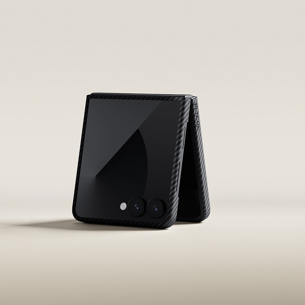 Galaxy Z Flip 7 Kılıf M-safe Şarj Özellikli 600D Aramid Fiber Pitaka Ultra-Slim Classic Serisi Black-Grey Twill Kılıf