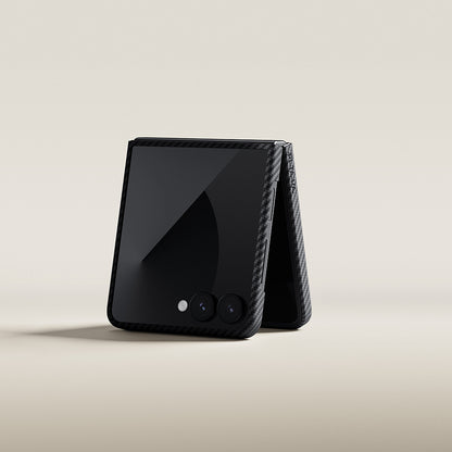 Galaxy Z Flip 7 Kılıf M-safe Şarj Özellikli 600D Aramid Fiber Pitaka Ultra-Slim Classic Serisi Black-Grey Twill Kılıf