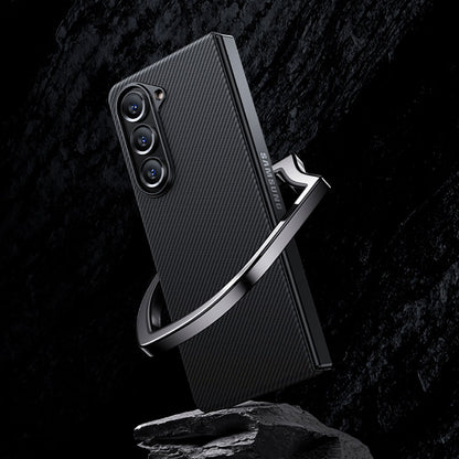 Galaxy Z Fold 5 Kılıf M-safe Özellikli Karbon Fiber Benks Essential 600D Kevlar Kılıf