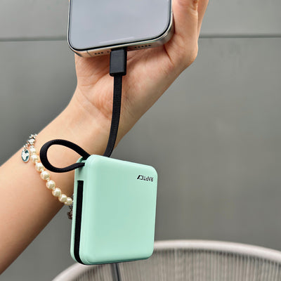 Raptic Lightning ve Type-C Kablolu Dijital LED Göstergeli Askılı Powerbank 5000mAh Kompakt ve Taşınabilir Tasarım Pembe