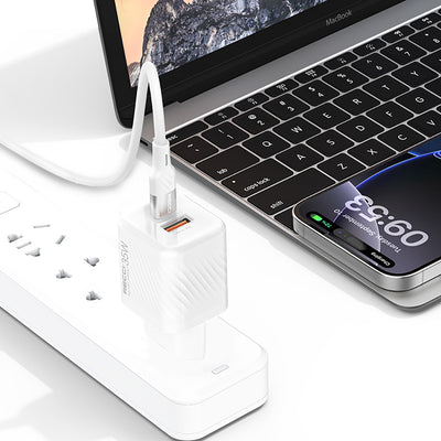 Recci RC83ECC GaN Teknolojili Hızlı Şarj Başlığı USB-A to Type-C PD 35W Kablolu Şarj Seti Beyaz