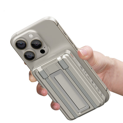 Recci RPB-W23 PD 20W Led Göstergeli Standlı Kablosuz Şarj Özellikli Type-C ve Lightning Kablolu Powerbank 15W 10000mAh