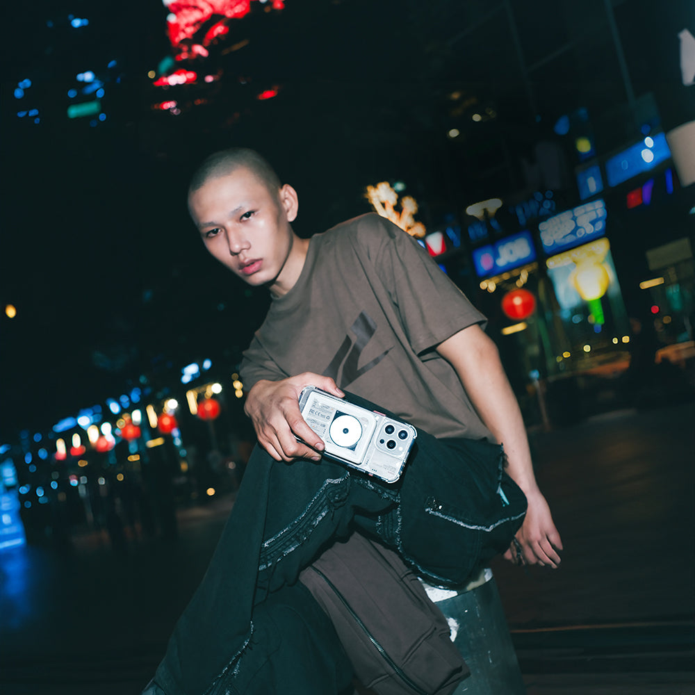 Skinarma Nexus Nova Kablosuz ve PD Hızlı Şarj Özellikli Standlı Taşınabilir Powerbank 20W 5000mAh