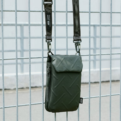 Skinarma Sling Pouch Juno Cross-Hatch Desenli Naylon Scout Boyun Askı Kayışlı Çapraz Vücut Çantası