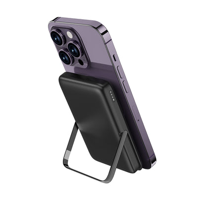 Wiwu Wi-P011 Gentleman Serisi LED Işık Göstergeli Standlı Kablosuz Powerbank 10.000mAh 15W Beyaz