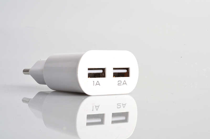 Zore ZR-A2000 2 Usb li Lightning Ev Şarj Seti